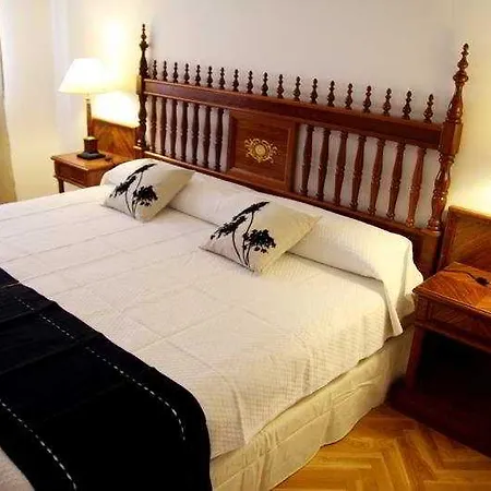 ホテル El Descanso 5*